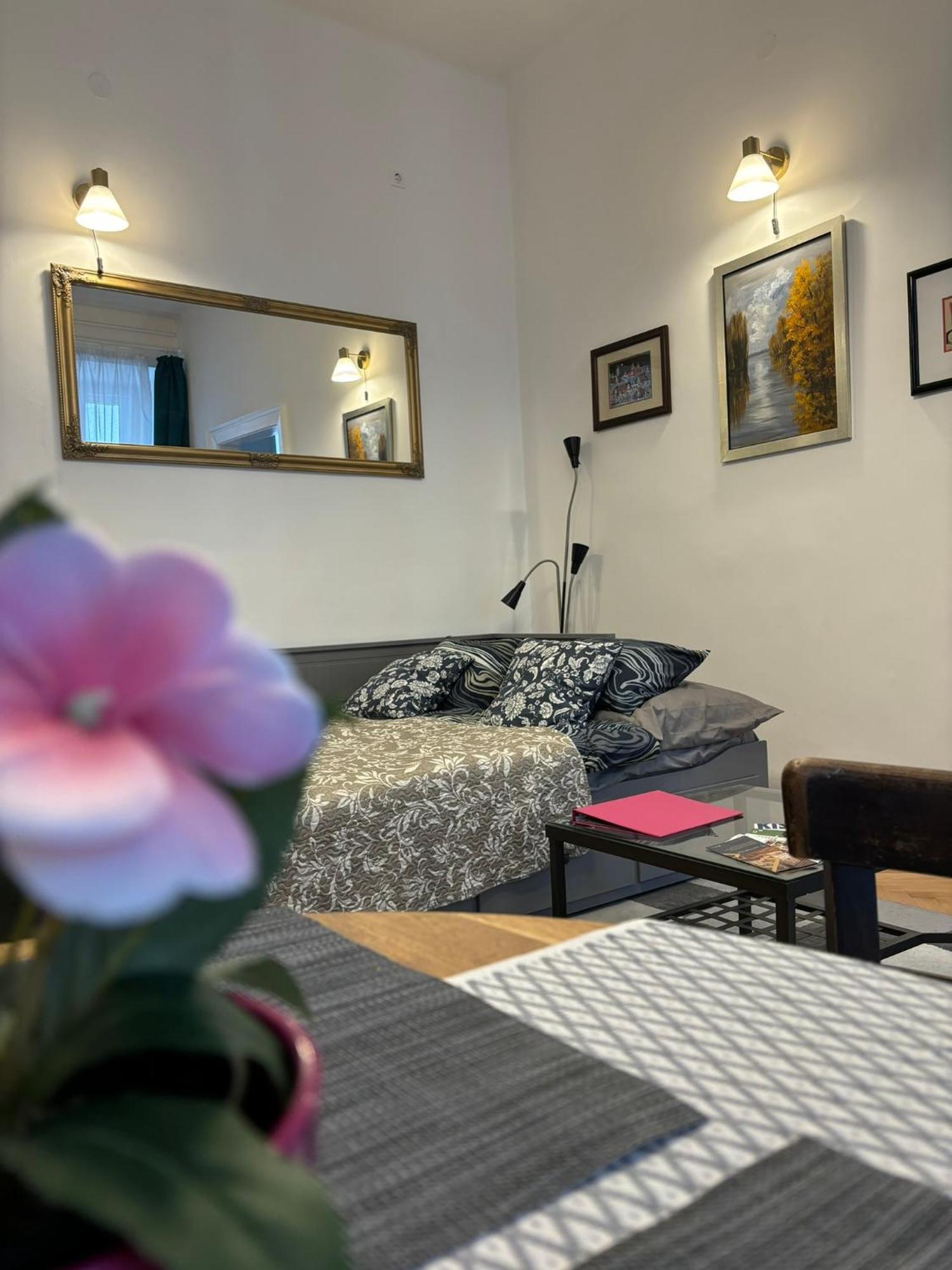 Kiraly Utca 15 Cozy Studio Budapest Esterno foto
